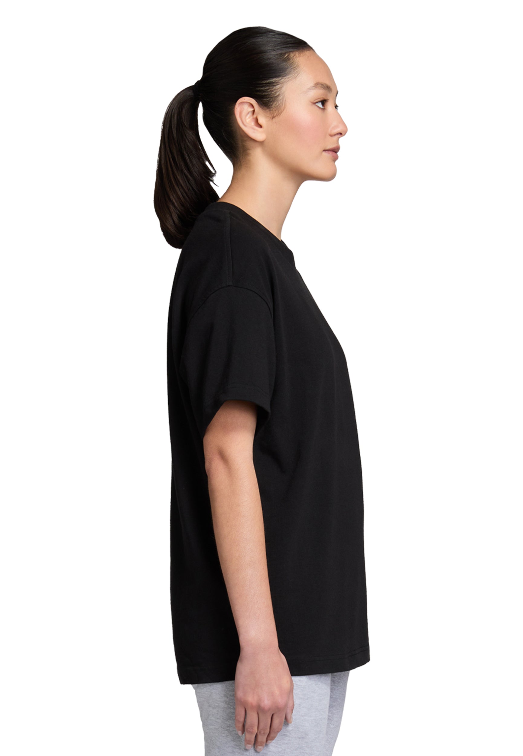 fefdccad-335b-4305-9bea-33fc9678a69a/LS17005-W-Heavy-Core-Tee-Black-Side.jpg
