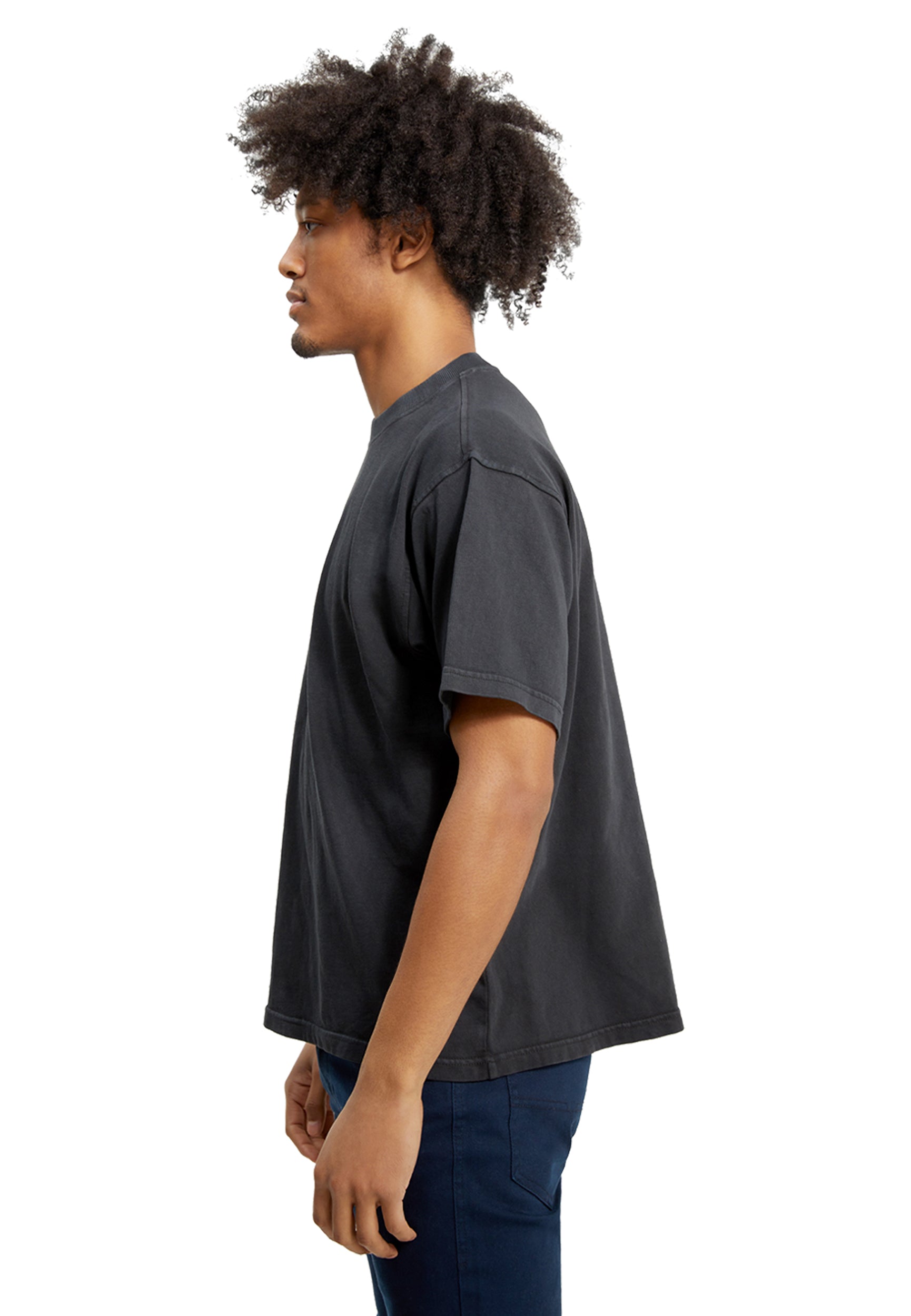 aa6862d3-5e9b-4386-b00b-04a7a158ee3e/Lane-Seven-LS16005-M-Heavyweight-Pigment-Tee-Black-Side.jpg